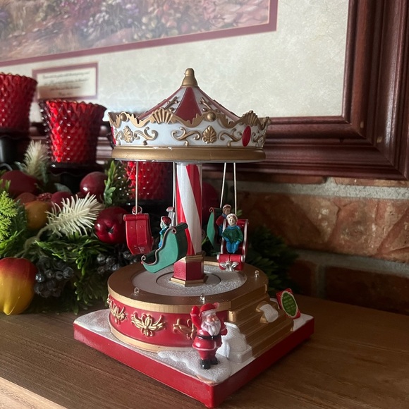Vintage Santa Merry Go Round Musical Carousel‼️FINAL SALE - Picture 4 of 6